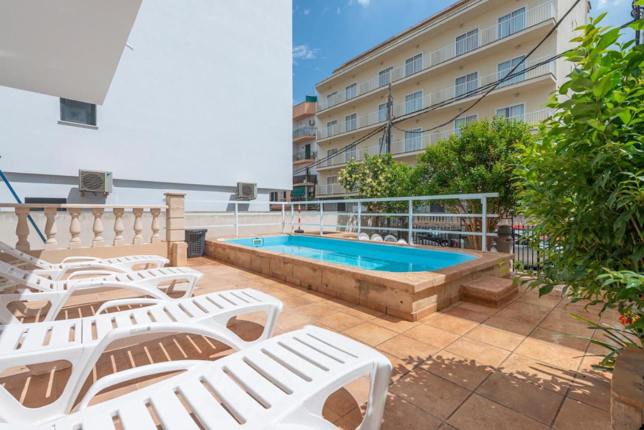 Beetroot, Jedes Zimmer Verfuegt Ueber Smart Tv , Eigenes Bad Mit Regendusche Und Balkon Llucmajor  Exterior photo
