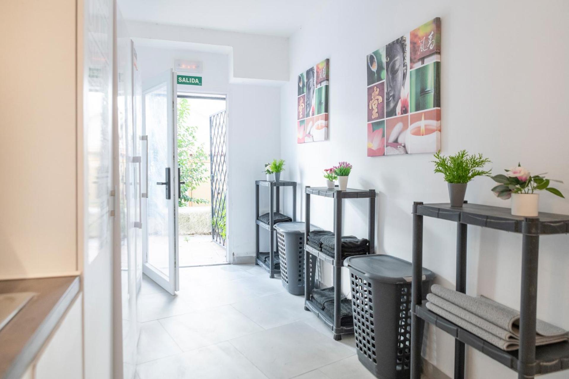 Beetroot, Jedes Zimmer Verfuegt Ueber Smart Tv , Eigenes Bad Mit Regendusche Und Balkon Llucmajor  Exterior photo